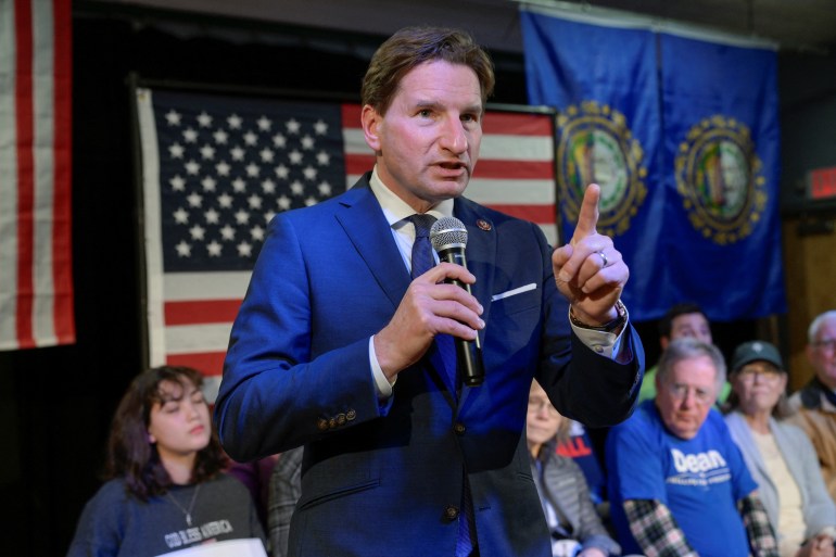 Democratic presidential candidate U.S. Representative Dean Phillips (D-MN) speaks to supporters and Rochester Democrats at a campaign event, ahead of the New Hampshire presidential primary election in Rochester, New Hampshire, U.S., January 21, 2024. REUTERS/Faith Ninivaggi