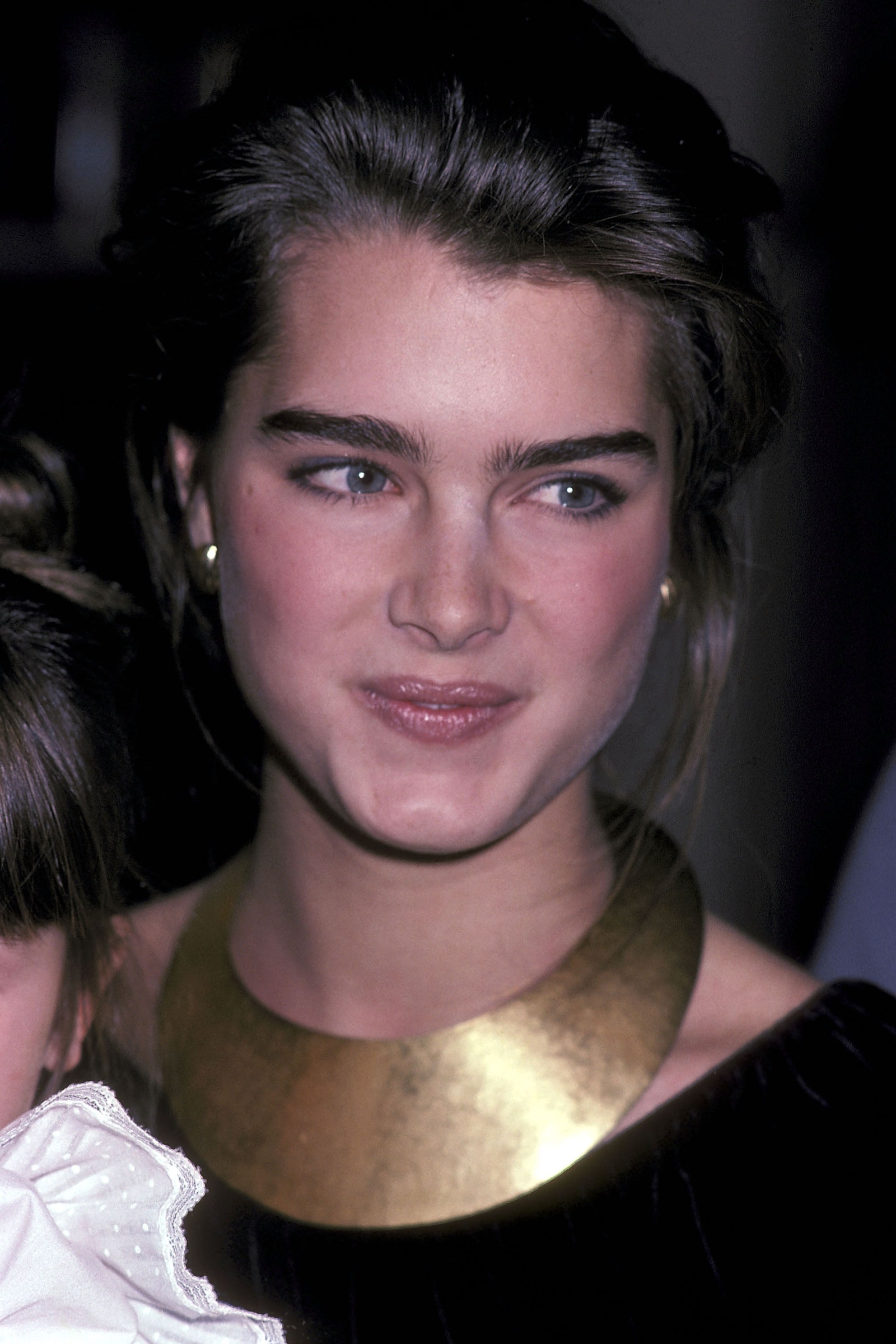 ربما تحتوي الصورة على وجه وإصبع شخص بشري Brooke Shields