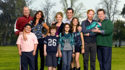 ما قاله فريق الممثلين في Modern Family حول القيام بإعادة التشغيل أو العرض الفرعي