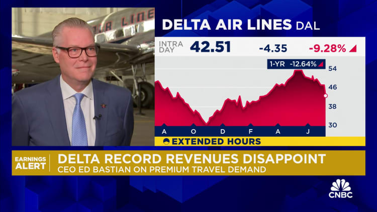 الرئيس التنفيذي لشركة دلتا للطيران إد باستيان يتحدث عن نتائج الربع الثاني: أداء ممتاز في جميع المجالات