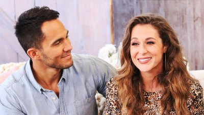 تقول Alexa PenaVega أن هناك أوقات كانت ستفترق فيها هي وCarlos PenaVega لو لم يكونا متزوجين 649