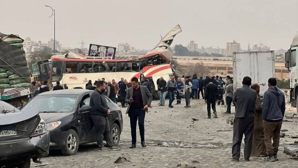 العربيات خردة.. اللقطات الأولى من حادث الدائري الأوسطي بحلوان