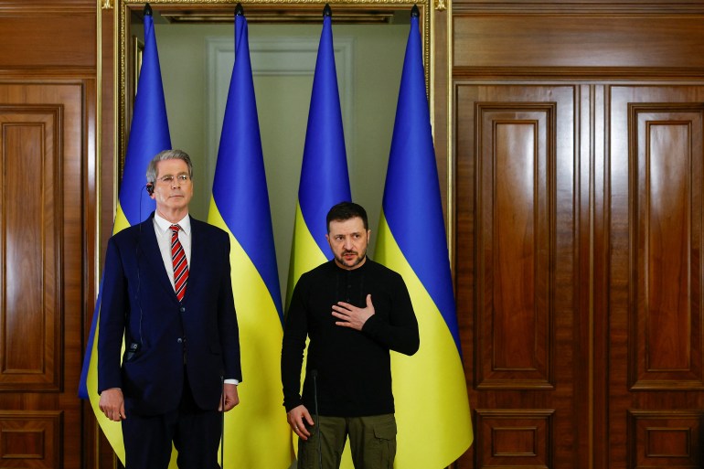 Ukraine's President Volodymyr Zelenskiy and U.S. Secretary of the Treasury Scott Bessent attend a news briefing after their meeting, amid Russia's attack on Ukraine, in Kyiv, Ukraine, February 12, 2025. REUTERS/Valentyn Ogirenko