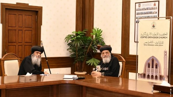 البابا تواضروس يستقبل نيافة الأنبا رويس والأنبا باڤلوس أسقف إيبارشية اليونان