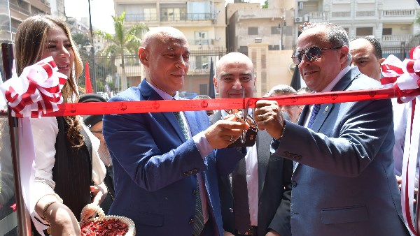 لتسهيل الخدمات المصرفية للمواطنين محافظ بورسعيد يفتتح فرع جديد لبنك مصر